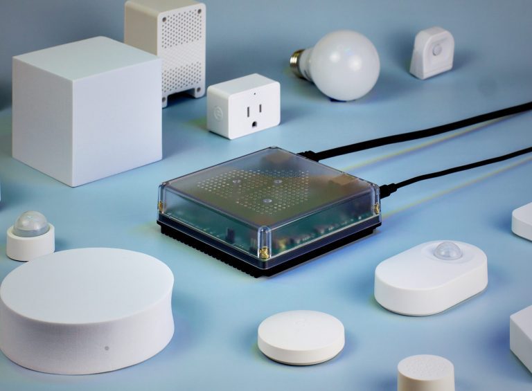 Najlepsze integratory Smart Home: Home Assistant i alternatywne rozwiązania